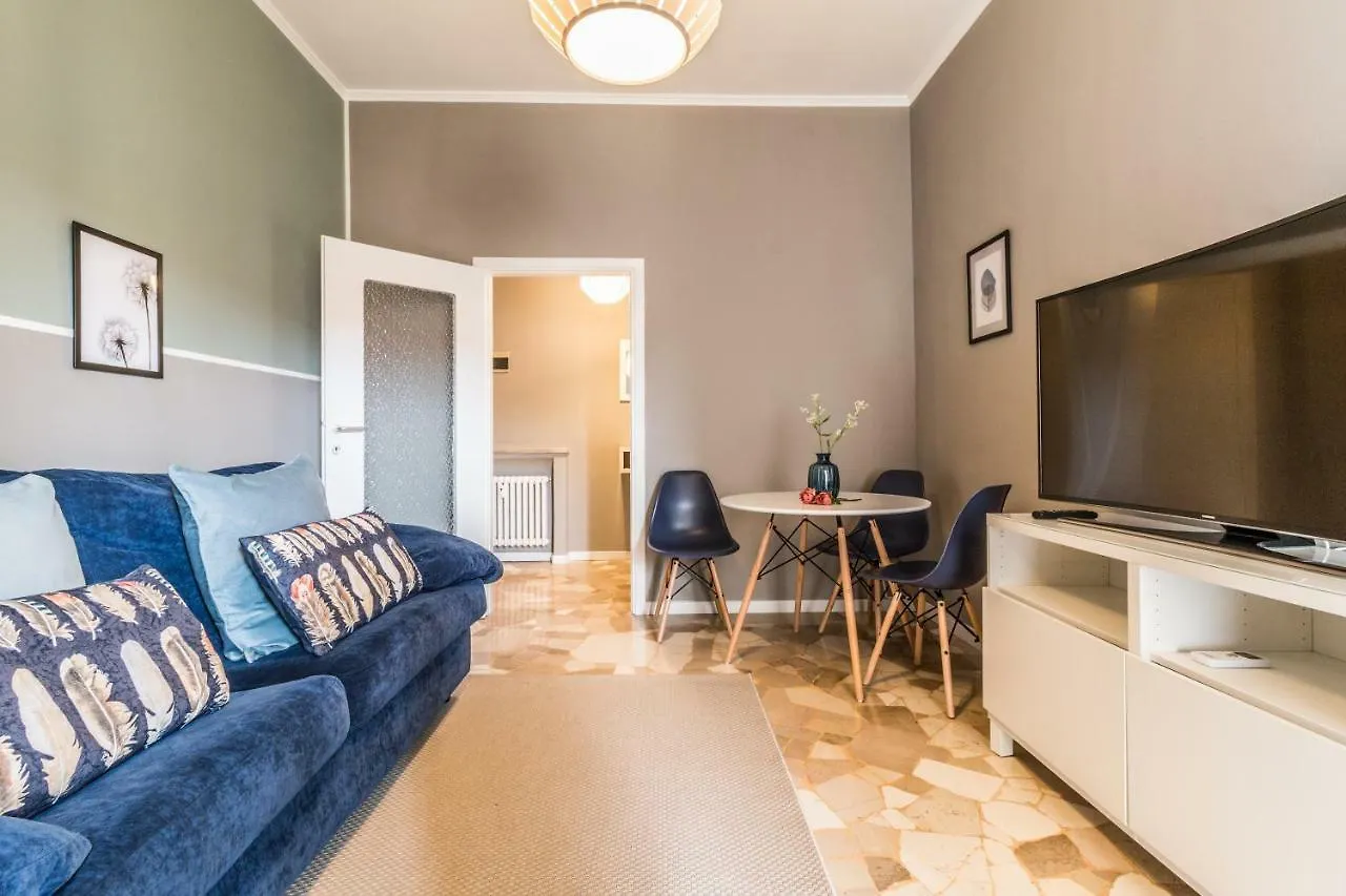דירות מילאנו Joivy Modern 1-Bed Flat With Balcony In Portello